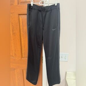 Nike Black therma-fit black w/ gray stripe sweatpants with zipper at the ankles